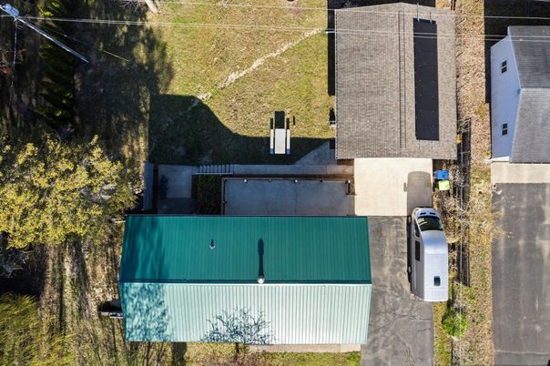Exterior, Drone