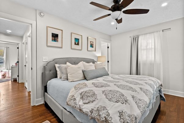 Bedroom, Interior, Recessed Lighting, Wood Texture Flooring