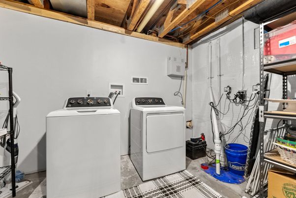 Interior, Washer, Wooden Beams, Wooden Ceilings