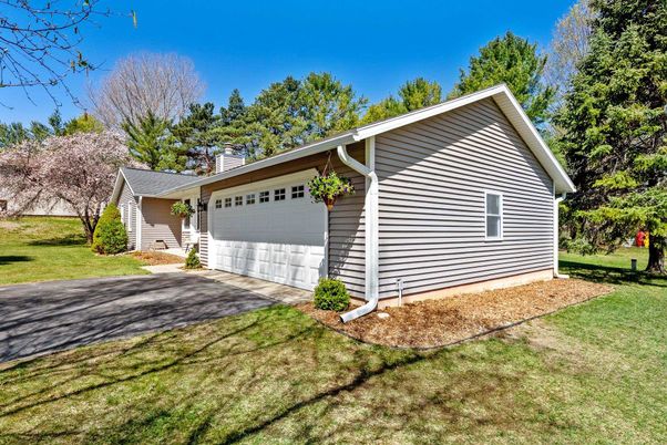 Backyard, Detached Garage, Exterior
