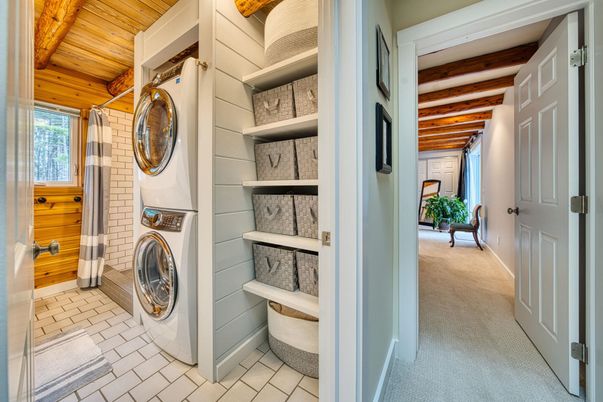 Interior, Washer, Wooden Beams, Wooden Ceilings