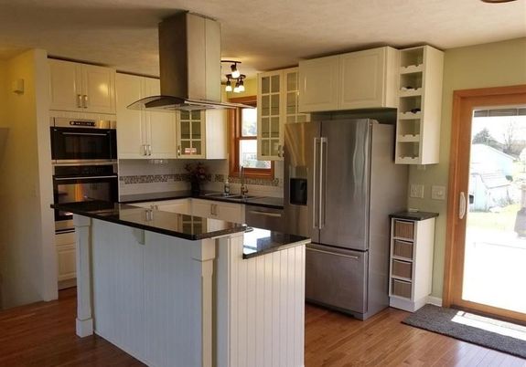 Interior, Kitchen, Pendant Lights, Wood Texture Flooring