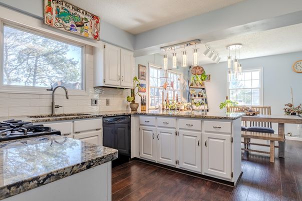 Chandelier, Interior, Kitchen, Pendant Lights, Wood Texture Flooring