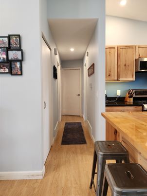 Interior, Recessed Lighting, Wood Texture Flooring