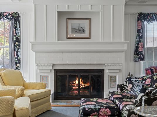 Fireplace, Interior, Living room
