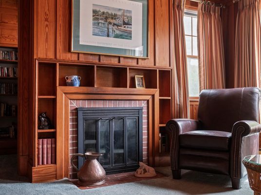 Fireplace, Interior