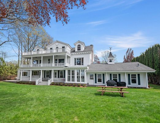 Backyard, Exterior, Facade, Farmhouse