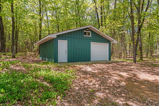 Detached Garage, Exterior
