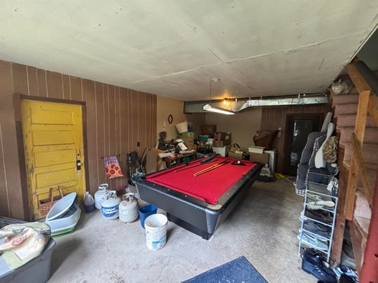 Billiard Table, Game Room, Interior