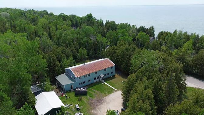 Exterior, Drone