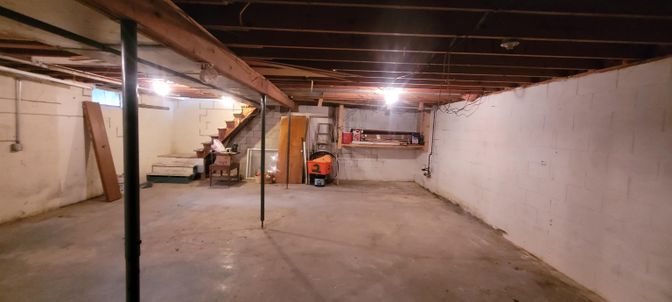 Interior, Wooden Beams