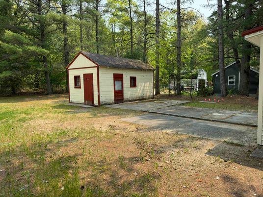 Backyard, Detached Garage, Exterior