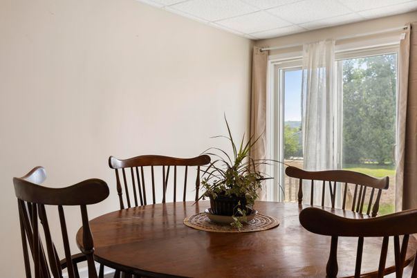 Dining room, Interior