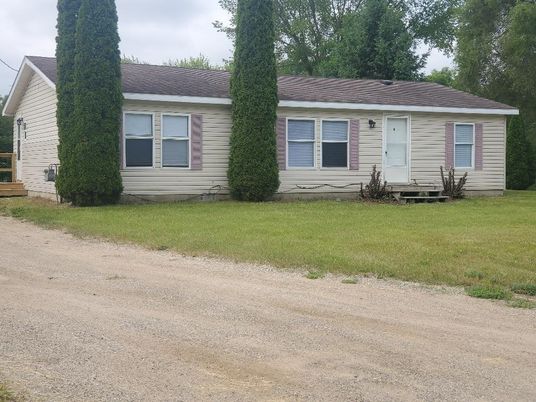 Backyard, Exterior, Facade, Ranch