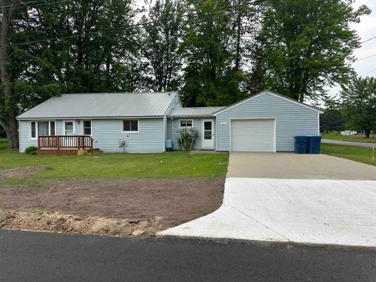 Attached, Backyard, Exterior, Facade, Ranch