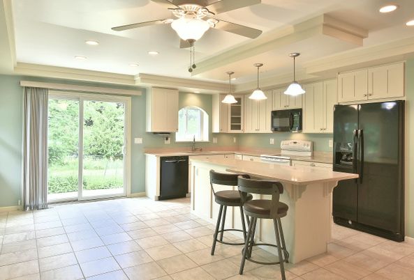 Interior, Kitchen, Pendant Lights, Recessed Lighting, Stainless Steel Appliances
