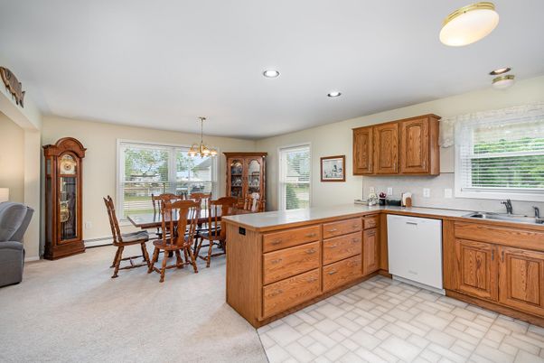 Chandelier, Dining room, Interior, Kitchen, Pendant Lights, Recessed Lighting