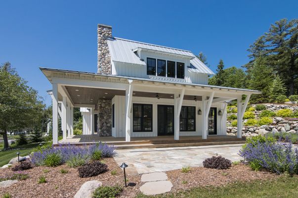 Exterior, Facade, Farmhouse
