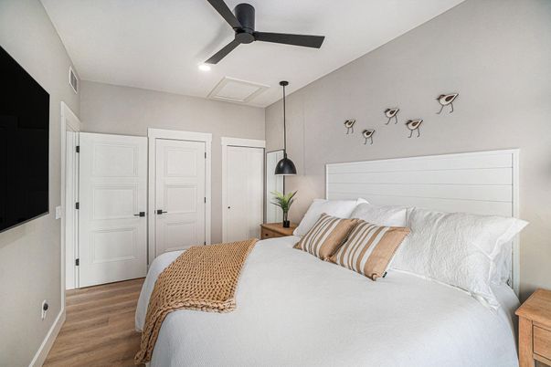 Bedroom, Interior, Pendant Lights, Recessed Lighting, Wood Texture Flooring