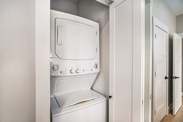 Interior, Utility Closets, Washer, Wood Texture Flooring