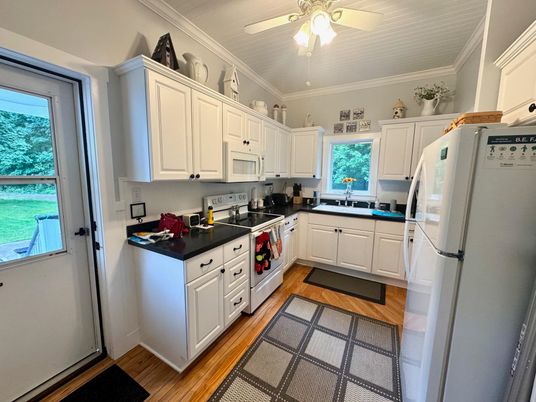 Interior, Kitchen, Wood Texture Flooring