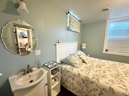 Bathroom, Bedroom, Interior