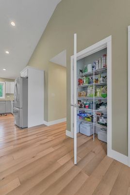 Interior, Recessed Lighting, Wood Texture Flooring