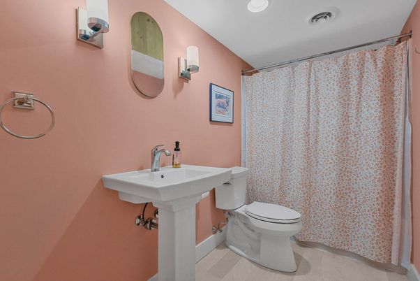Bathroom, Interior, Recessed Lighting