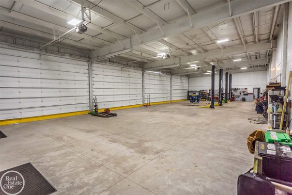 Fitness Equipment, Garage, Interior