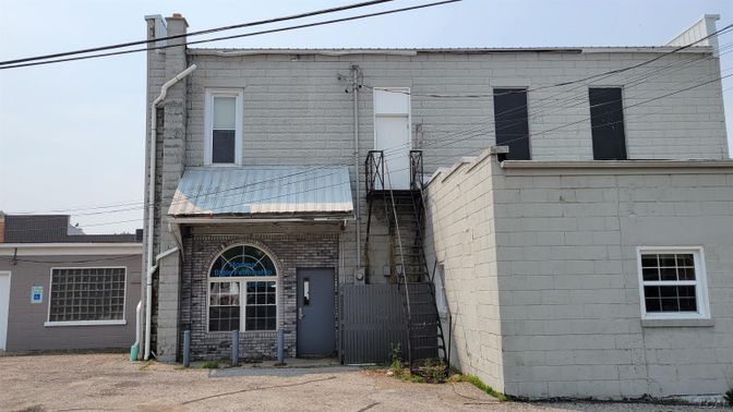 Exterior, Facade, None