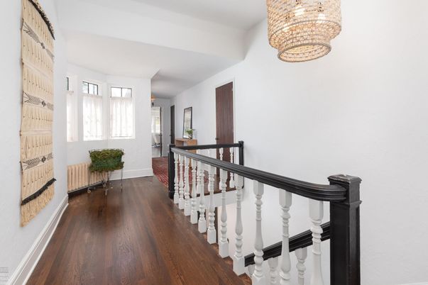 Chandelier, Interior, Wood Texture Flooring