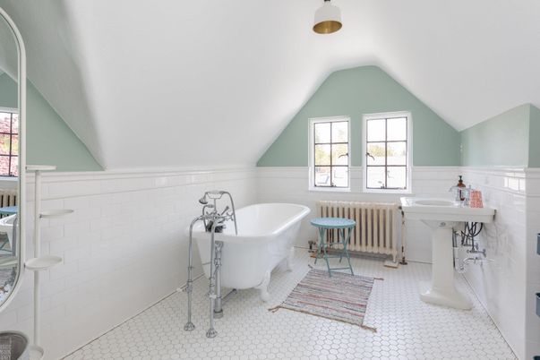 Bathroom, Free Standing Baths, Interior
