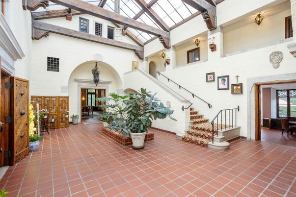 Interior, Wooden Beams
