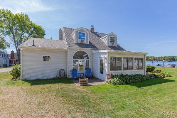 Backyard, Exterior, Facade, Water, Cape Cod