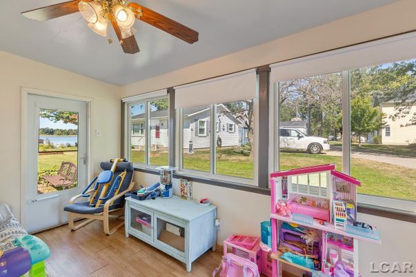 Interior, Sun Room, Wood Texture Flooring