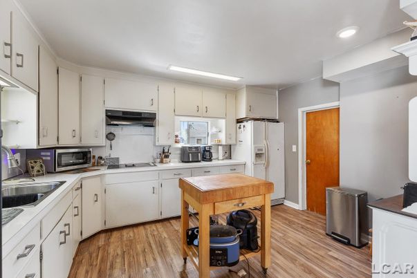 Interior, Kitchen, Recessed Lighting, Wood Texture Flooring