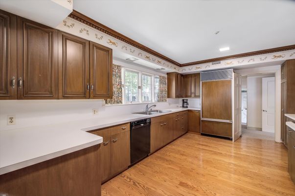 Interior, Kitchen, Recessed Lighting, Wood Texture Flooring