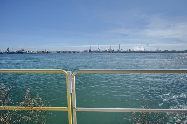 Exterior, Water