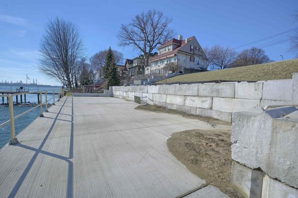 Exterior, Water