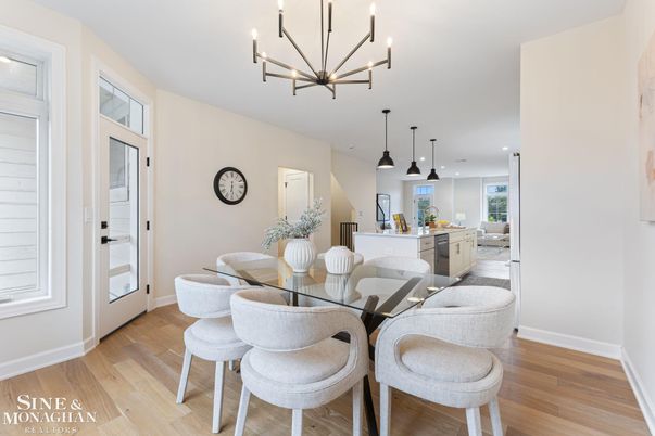 Dining room, Interior, Kitchen, Pendant Lights, Recessed Lighting, Wood Texture Flooring