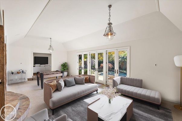 Interior, Living room, Pendant Lights, Wood Texture Flooring