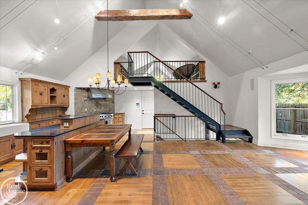 Chandelier, Interior, Recessed Lighting, Wooden Beams, Wood Texture Flooring
