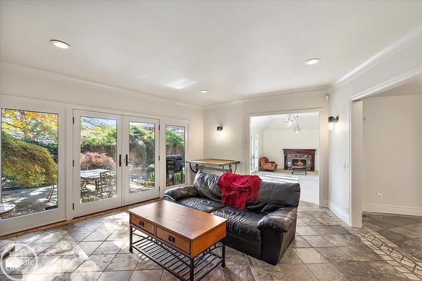 Fireplace, Interior, Living room, Recessed Lighting