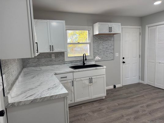 Interior, Kitchen, Recessed Lighting, Wood Texture Flooring
