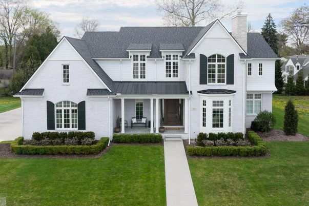 Exterior, Facade, Farmhouse