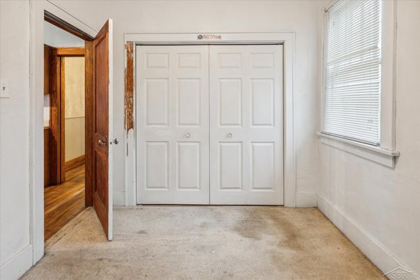 Detached Garage, Interior