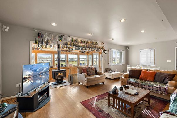 Interior, Living room, Recessed Lighting, Wood Texture Flooring