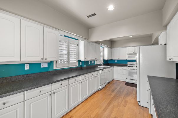 Interior, Kitchen, Recessed Lighting, Wood Texture Flooring