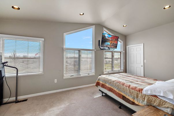 Bedroom, Interior, Recessed Lighting