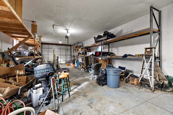 Garage, Interior